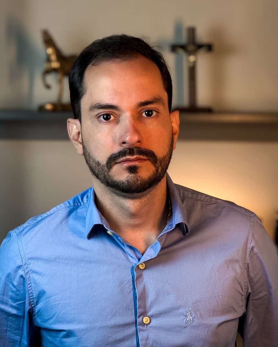Dr. Raphael Campelo de Souza